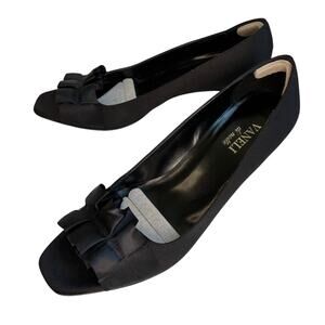 Vaneli Di Notte Black Satin Peep Toe Pumps Ruffle Bow 10N Narrow Vintage
